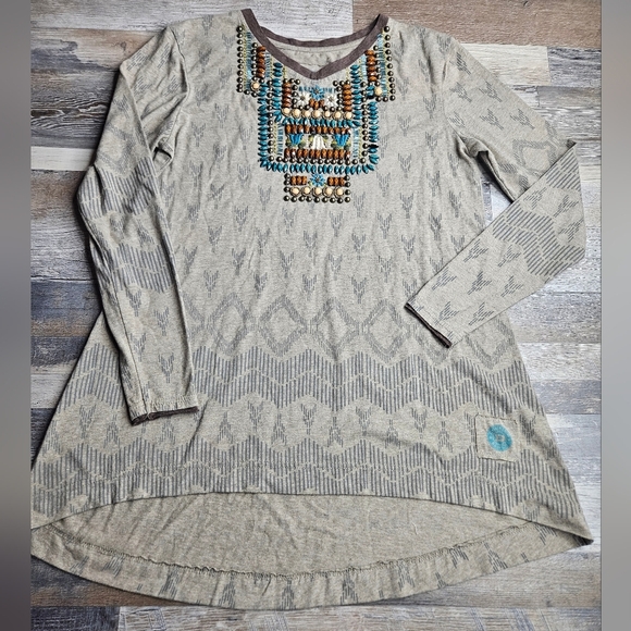 Double D Ranch Western Mountain Wear Women's Size XS Beaded Aztec Print Shirt - Picture 1 of 11